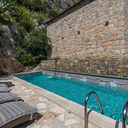 Homes Baucic شقة